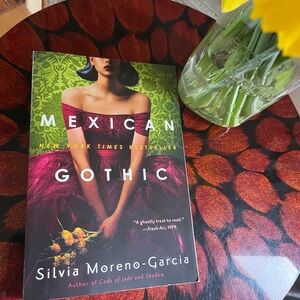 Like NEW Giftable Book, Mexican Gothic, Softcover, Horror, Silvia Moreno-Garcia